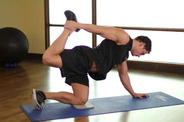 All Fours Quad Stretch, finishing position
