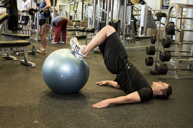 Ball Leg Curl, finishing position