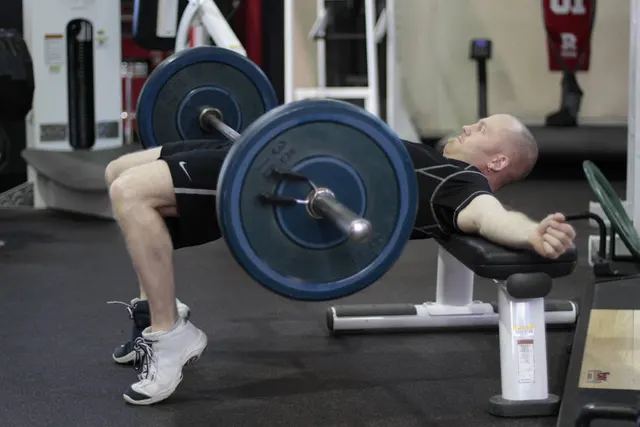 Barbell Hip Thrust, finishing position