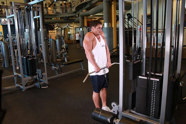 Cable Shrugs, finishing position