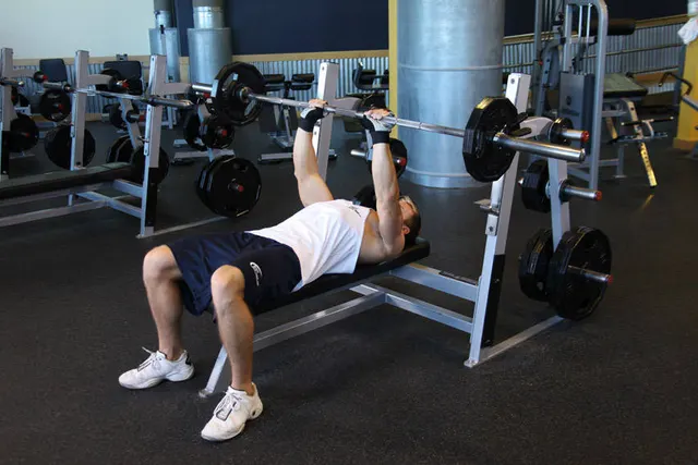 Close-Grip Barbell Bench Press, finishing position