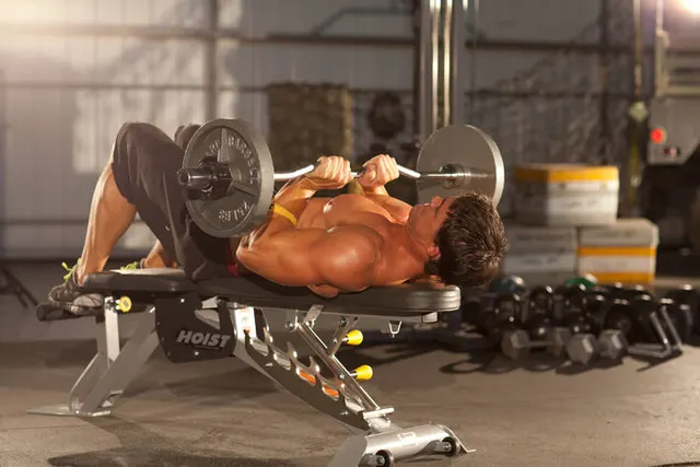 Close-Grip EZ-Bar Press, finishing position