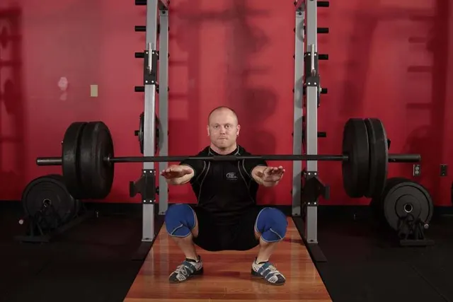 Frankenstein Squat, finishing position
