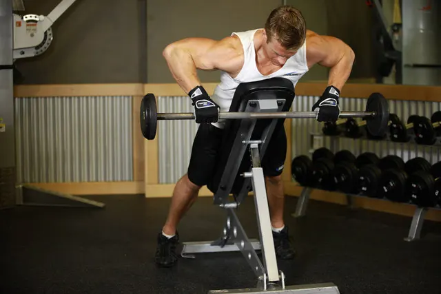 Incline Bench Pull, finishing position