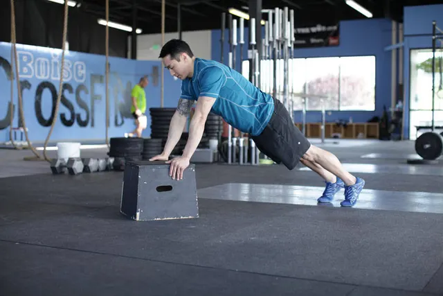 Incline Push-Up, finishing position