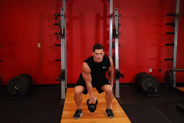 Kettlebell Hang Clean, finishing position
