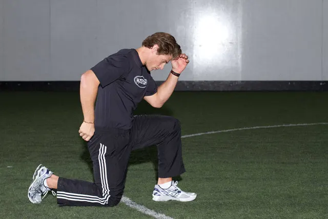 Kneeling Arm Drill, finishing position