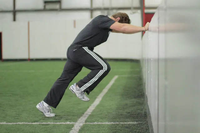Linear Acceleration Wall Drill, finishing position