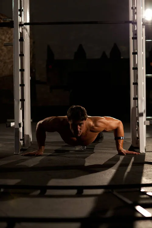 Push-Up Wide, finishing position