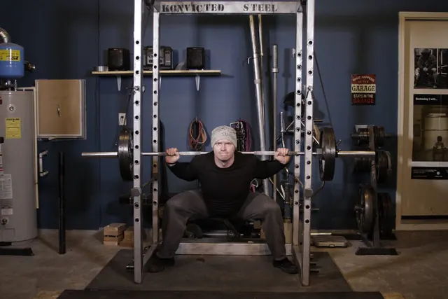 Reverse Band Power Squat, finishing position