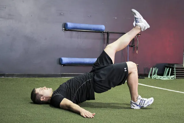 Single Leg Glute Bridge, finishing position