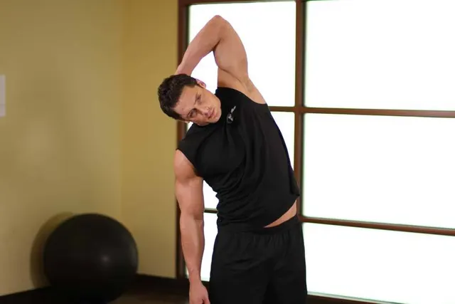 Standing Lateral Stretch, finishing position