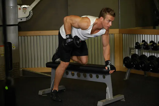 Tricep Dumbbell Kickback, finishing position